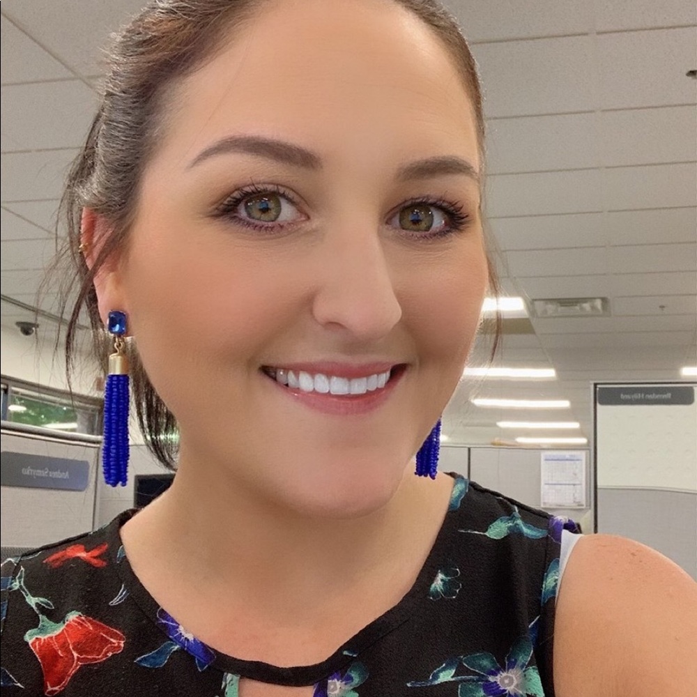 Meet your Posher, Andrea